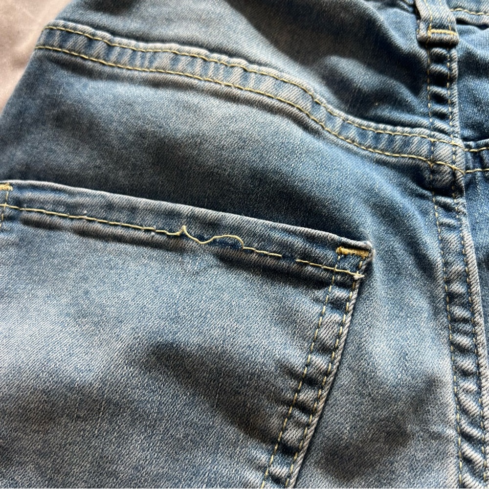 FN Jeans - Picture 3 of 5